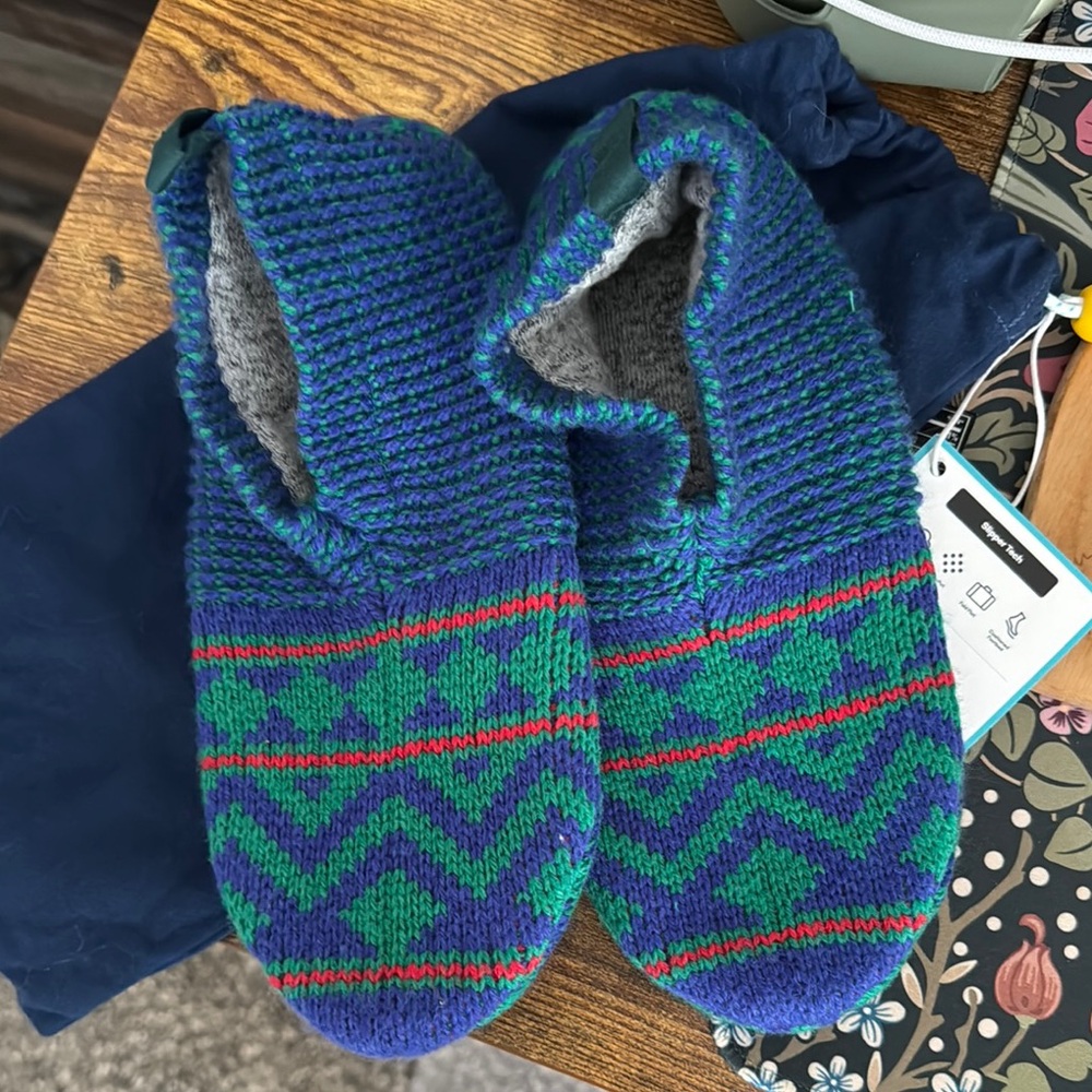 Bombas The Gripper Slipper size small